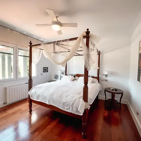 Gran Con Piscina Cerca De Puerto Banus Villa