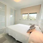 Gran Con Piscina Cerca De Puerto Banus By Villa