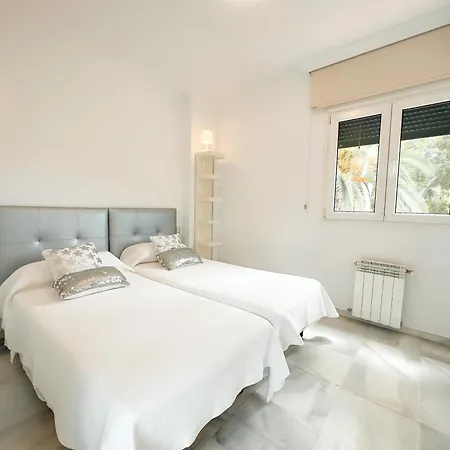 Gran Con Piscina Cerca De Puerto Banús * Marbella